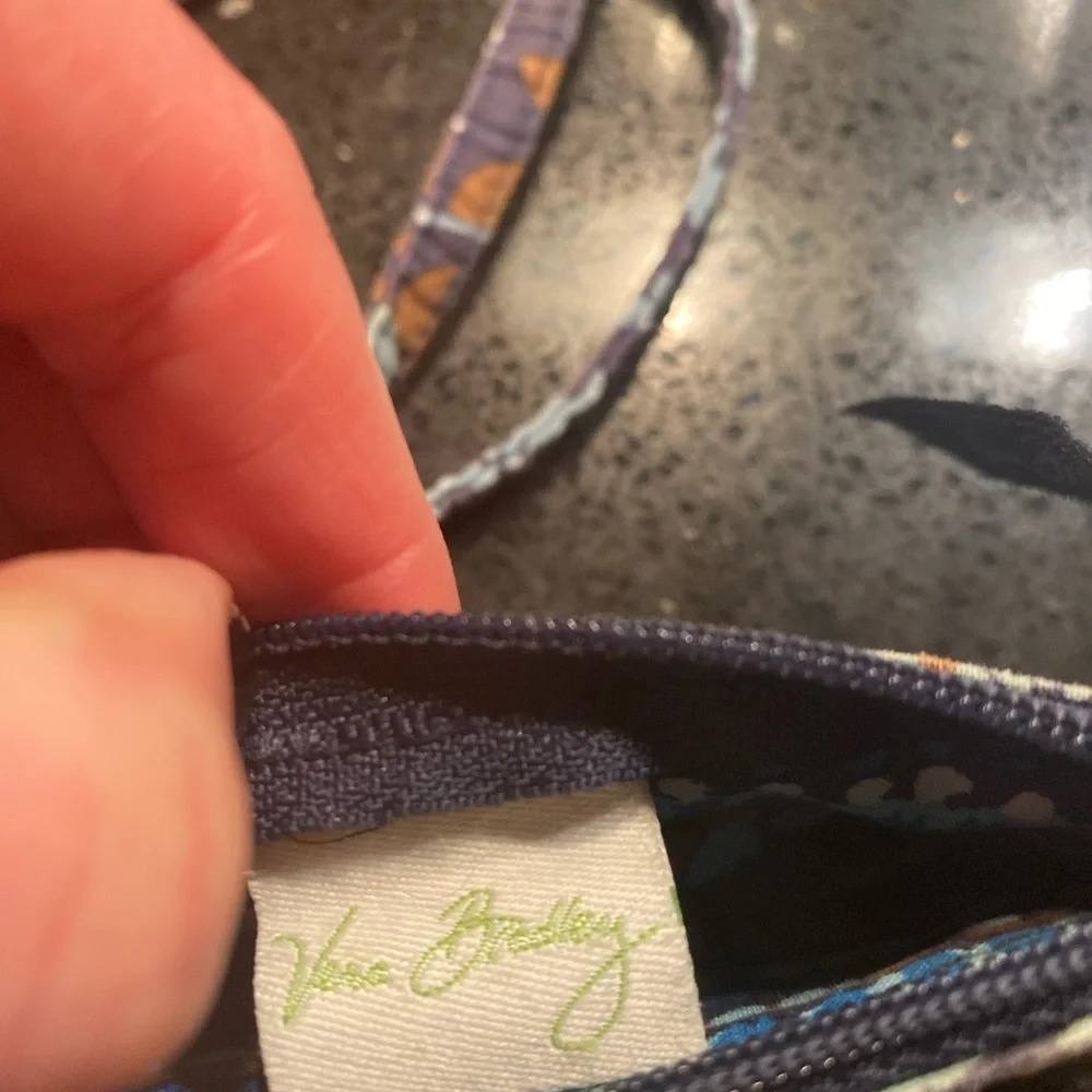 Vera Bradley card holder - Picture 6 of 10